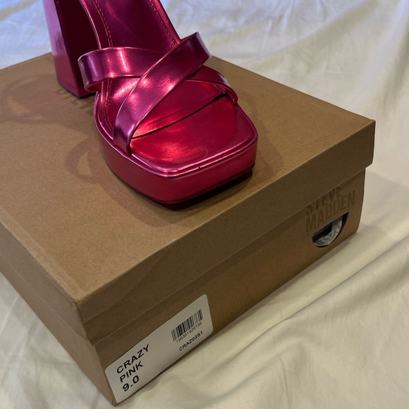 Hot pink platform Steve Madden heel - Picture 3 of 4